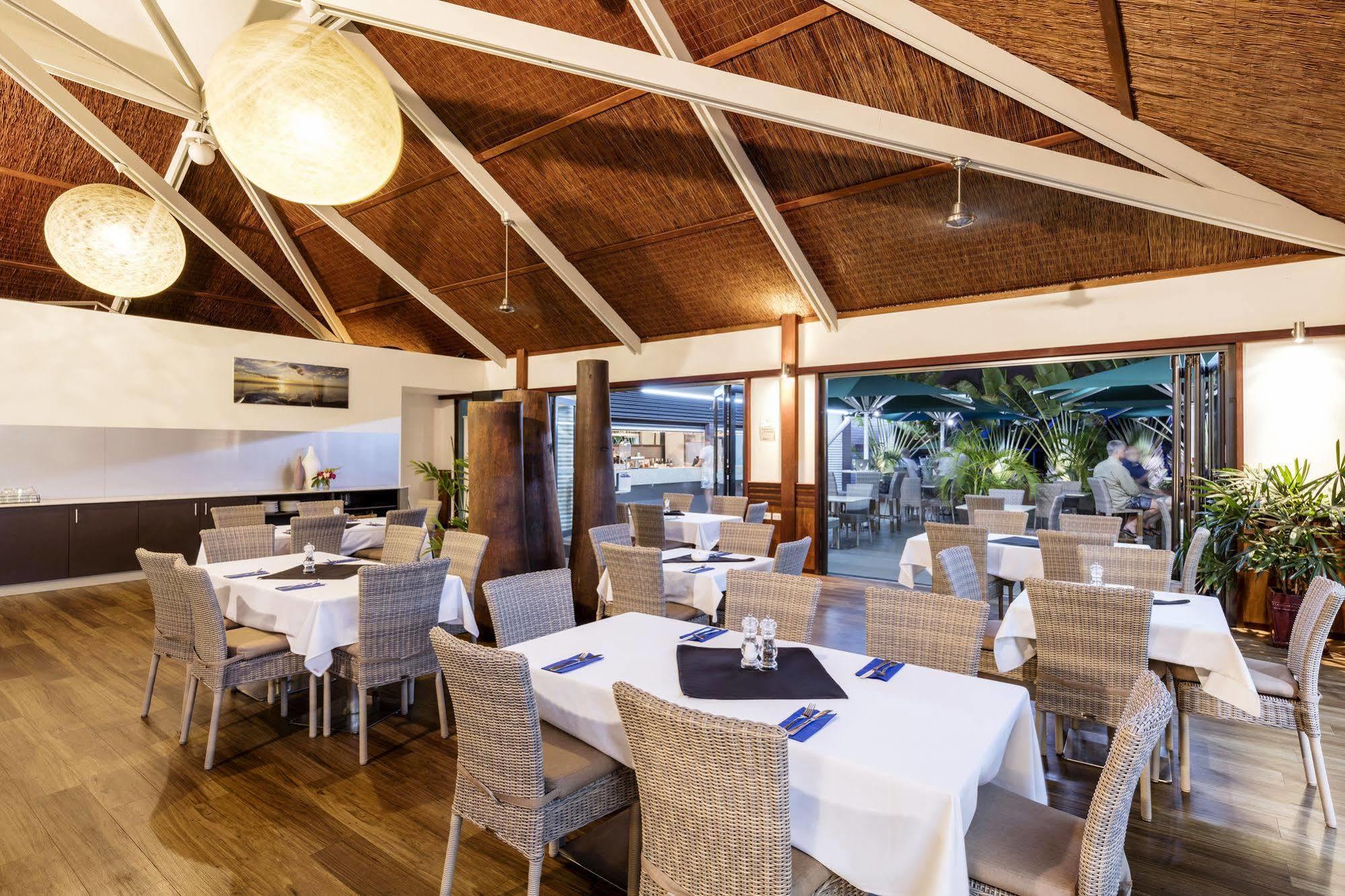 Oaks Cable Beach Resort Exterior foto